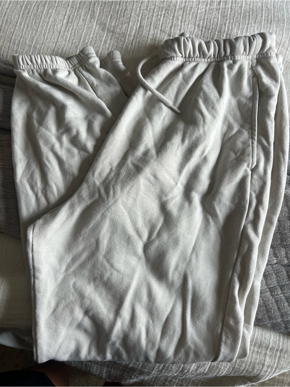 Old Navy Cream Ankle Jogger Pants